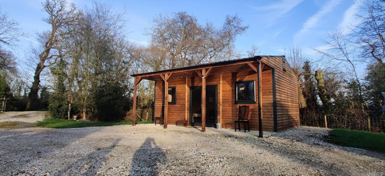 Kingfisher Cabin - Wild Escapes Wrenbury Off Grid Glamping - Ages 12 And Over Baddiley 외부 사진